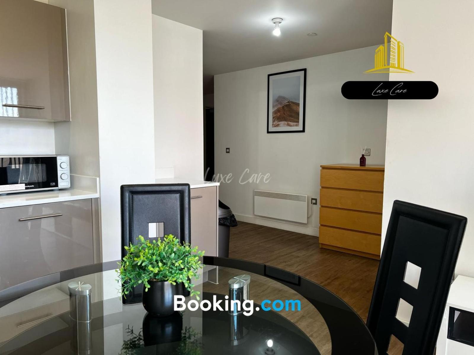 Last-Minute Specials L Book It Now L Sleeps Up To 4 L 2 Bed 2 Bath - Gym - Prime Birmingham Location L Jvt Short Lets Exterior foto